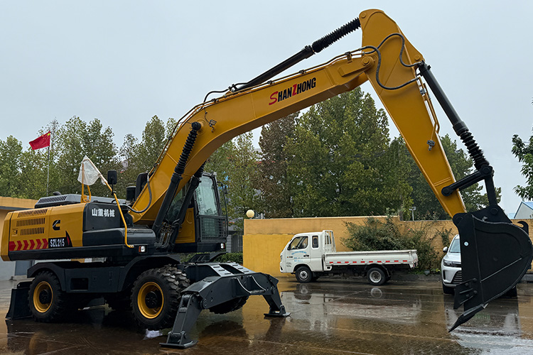 21-ton hydraulic excavator
