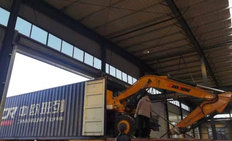 "One Belt, One Road" Shanzhong brand wheeled excavator on the China-Europe train.