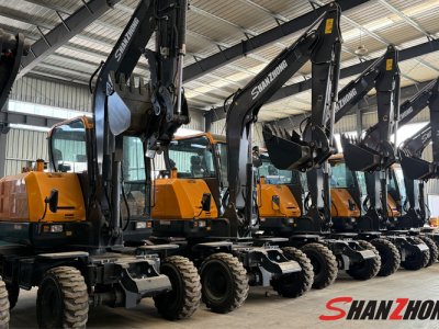 Wheeled excavator
