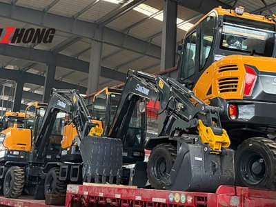 Wheeled excavator