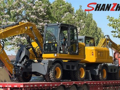 Wheeled excavator