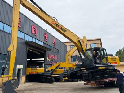 Shanzhong SZ230 long-boom crawler excavator